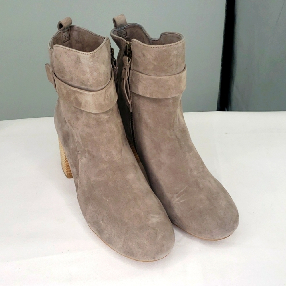 Splendid Tan Suede Ankle Booties‎